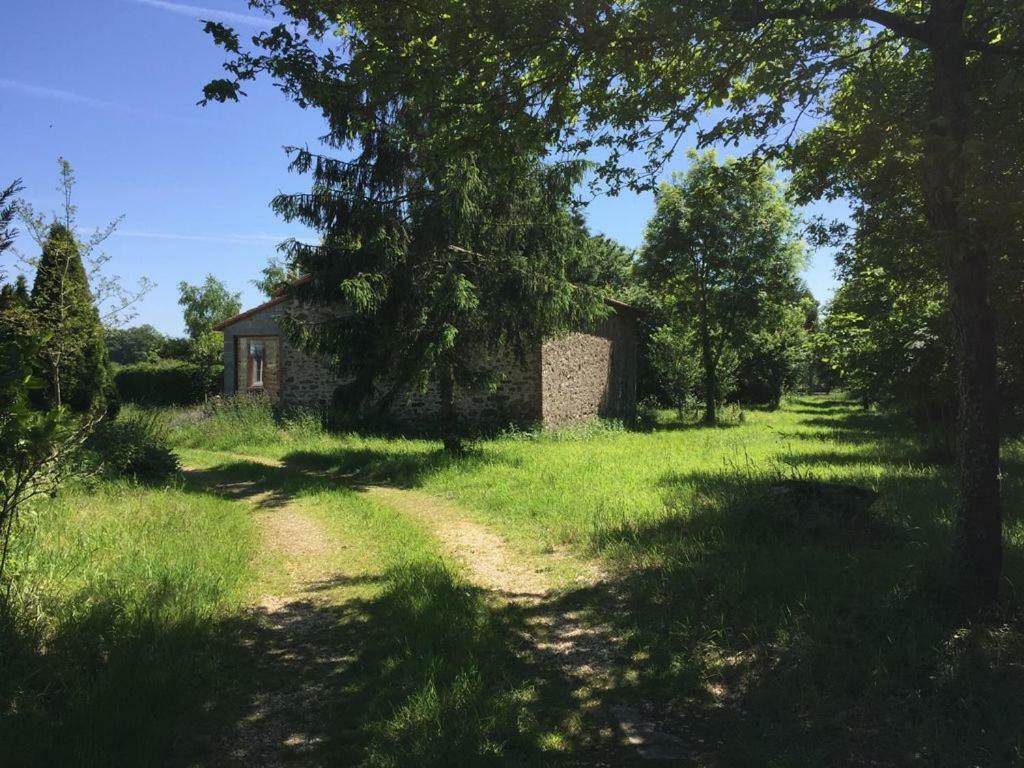 Gite Climatise De La Haute Rue Touvois Exterior foto